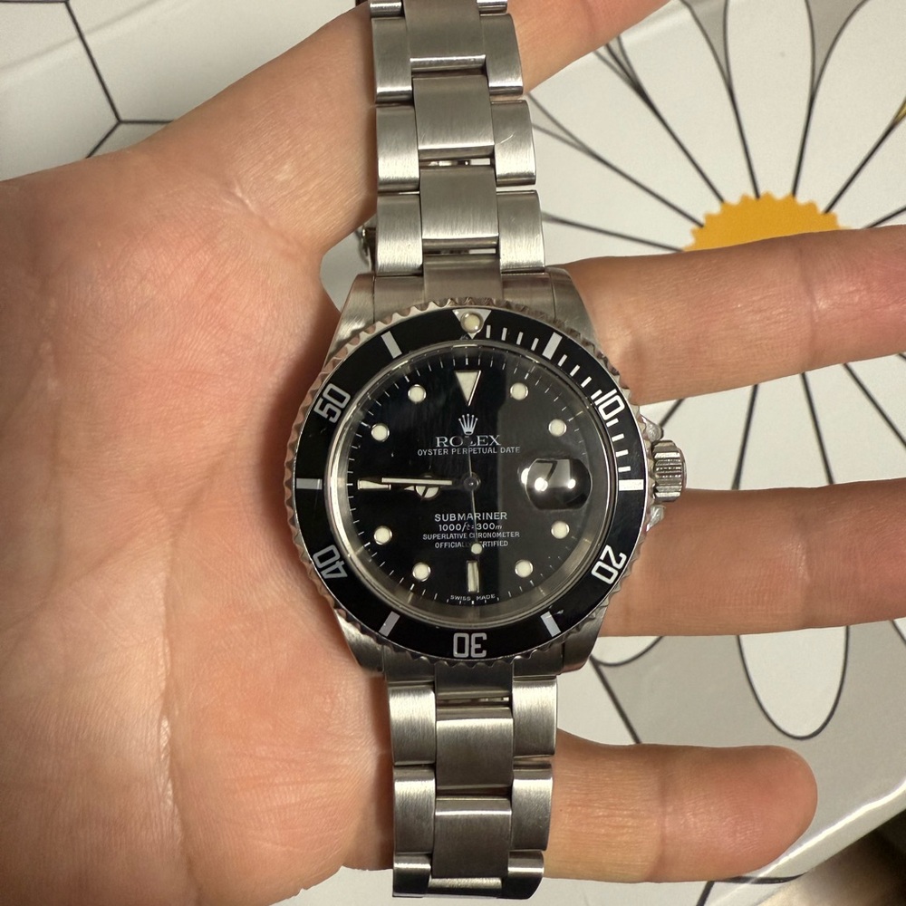 2004 16610 Rolex Submariner Silver and Black Men's Watch